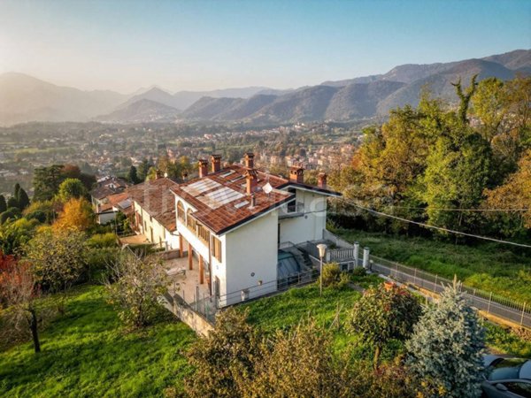casa indipendente in vendita a Ponteranica