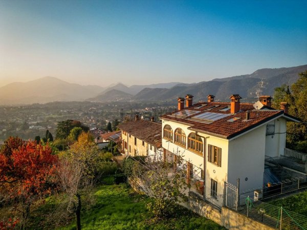 casa indipendente in vendita a Ponteranica