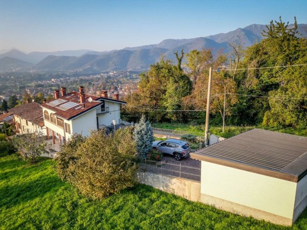 casa indipendente in vendita a Ponteranica