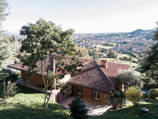 casa indipendente in vendita a Ponteranica