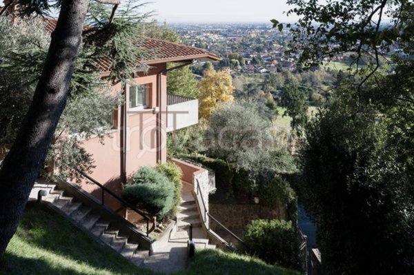 casa indipendente in vendita a Ponteranica