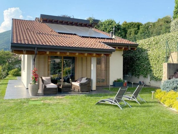 casa indipendente in vendita a Ponteranica