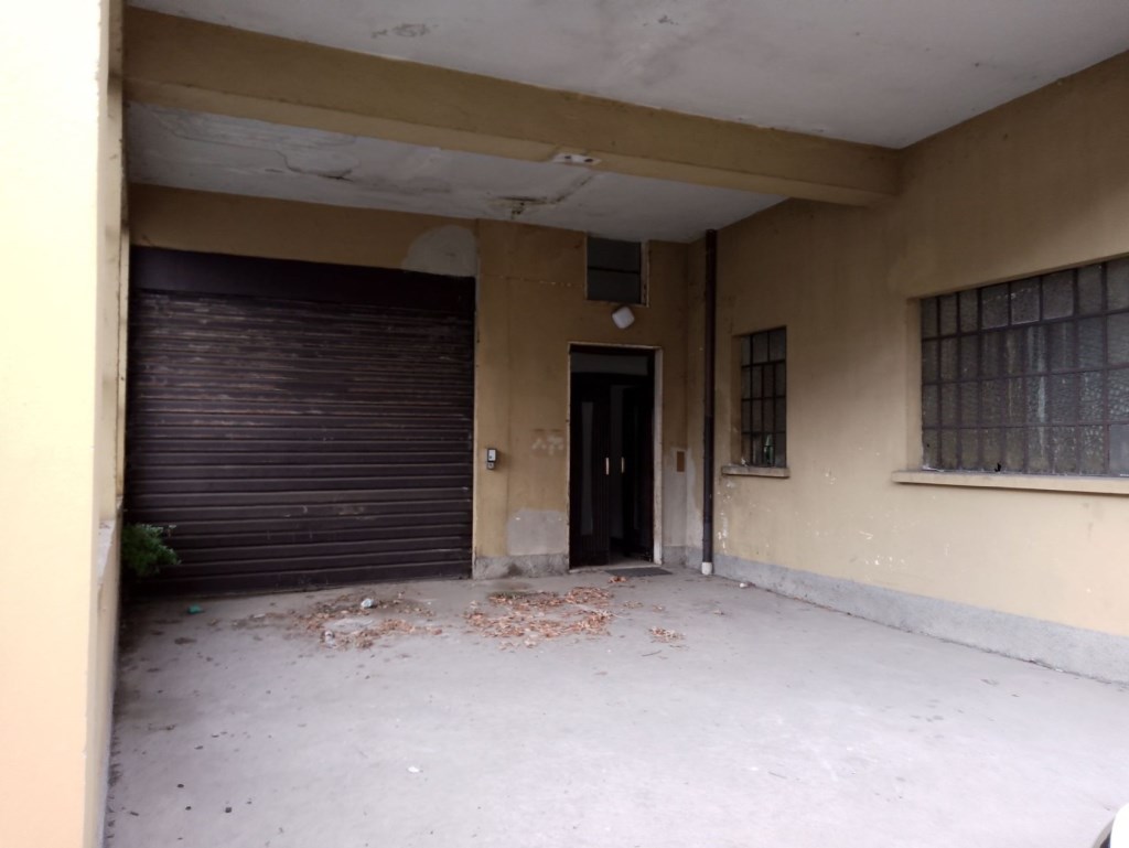 locale di sgombero in vendita a Ponteranica
