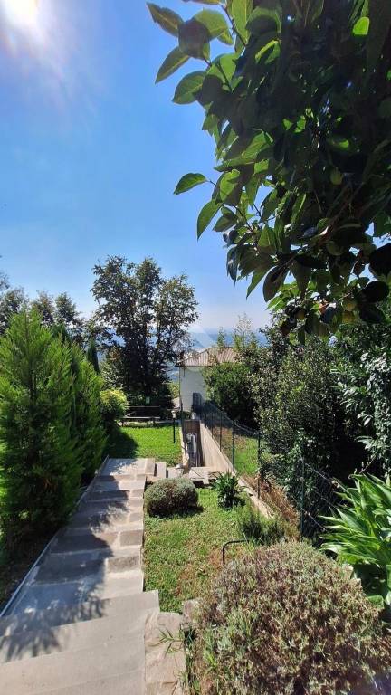 casa indipendente in vendita a Ponteranica