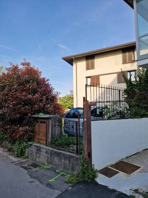 casa indipendente in vendita a Ponteranica