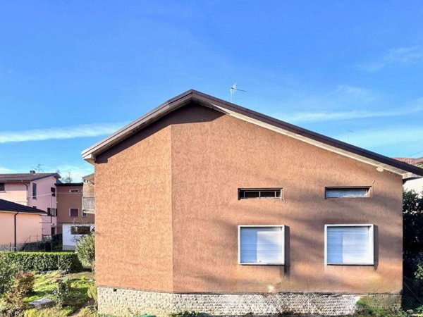 casa indipendente in vendita a Ponteranica