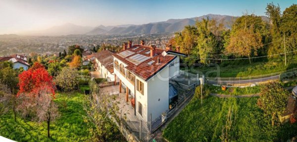 casa indipendente in vendita a Ponteranica