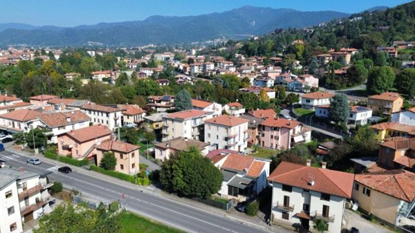 casa indipendente in vendita a Ponteranica