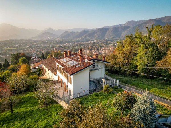 casa indipendente in vendita a Ponteranica