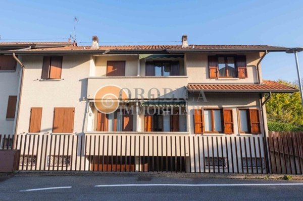 casa indipendente in vendita a Ponteranica