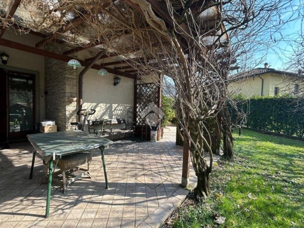 casa indipendente in vendita a Ponteranica