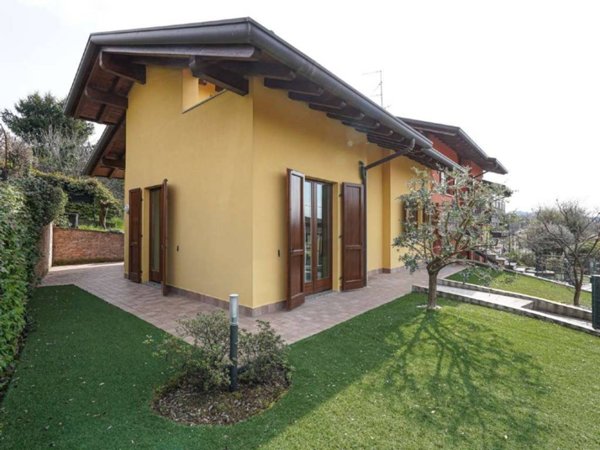 casa indipendente in vendita a Ponteranica