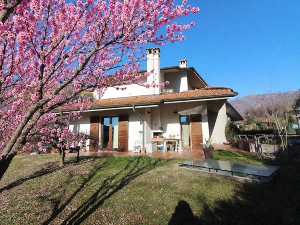 casa indipendente in vendita a Ponteranica