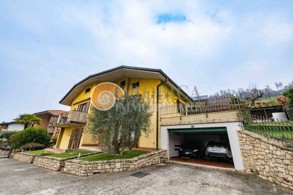 casa indipendente in vendita a Ponteranica