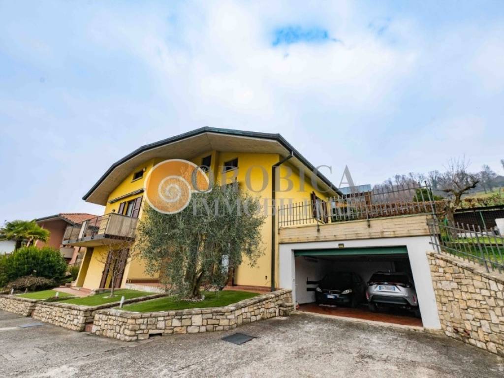 casa indipendente in vendita a Ponteranica