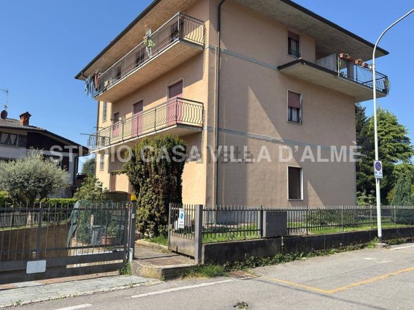 appartamento in vendita a Ponteranica