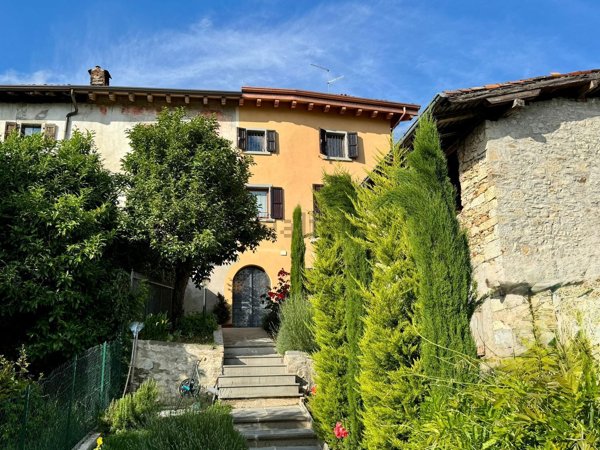 casa indipendente in vendita a Ponteranica