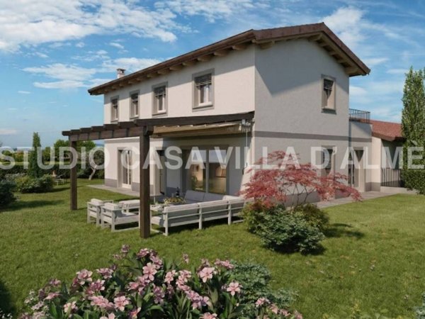casa indipendente in vendita a Ponteranica