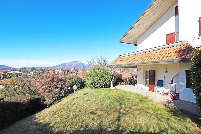 casa indipendente in vendita a Ponteranica