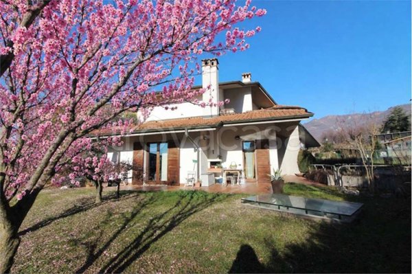 casa indipendente in vendita a Ponteranica