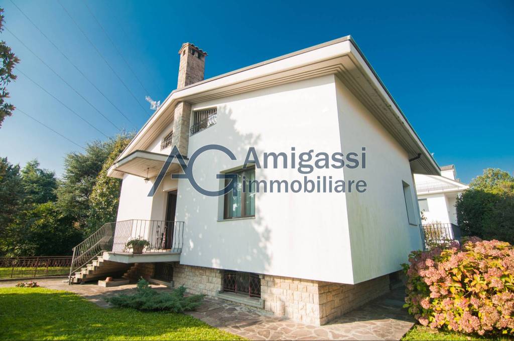 casa indipendente in vendita a Ponteranica