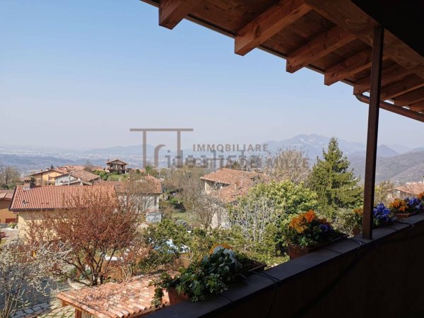 casale in vendita a Ponteranica