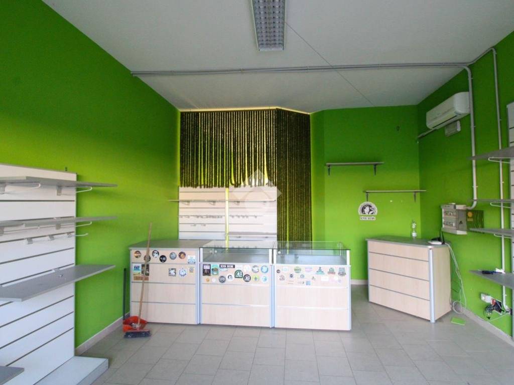 ufficio in vendita a Ponte San Pietro