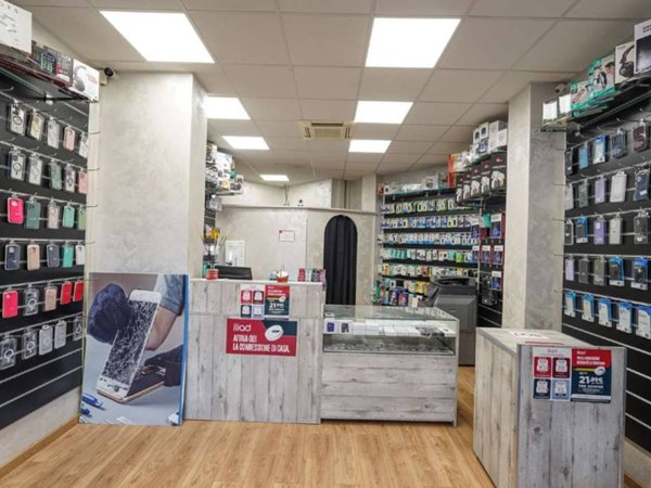 negozio in vendita a Ponte San Pietro