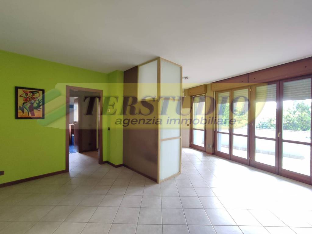 appartamento in vendita a Ponte San Pietro in zona Locate