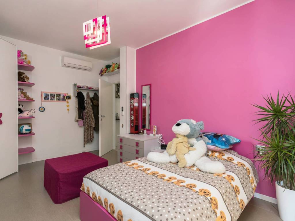 appartamento in vendita a Ponte San Pietro in zona Locate