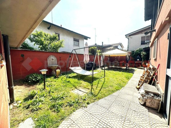 appartamento in vendita a Ponte San Pietro in zona Locate