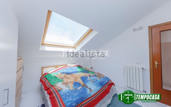 appartamento in vendita a Ponte San Pietro in zona Locate