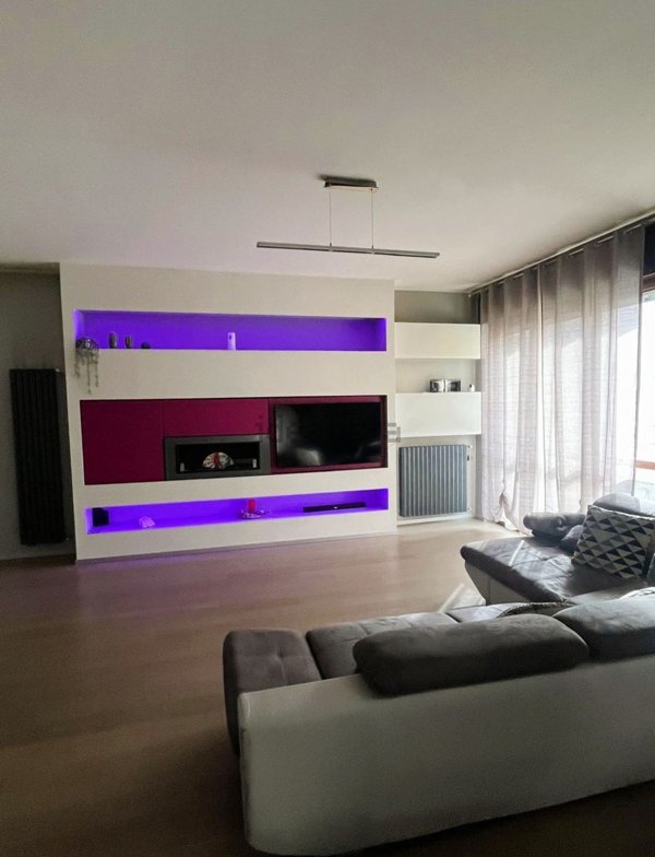 casa indipendente in vendita a Ponte San Pietro in zona Locate