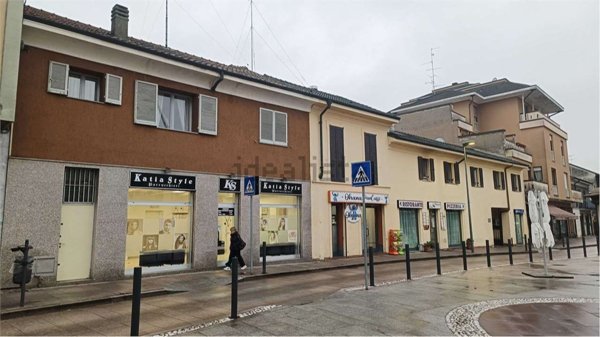 appartamento in vendita a Ponte San Pietro in zona Locate