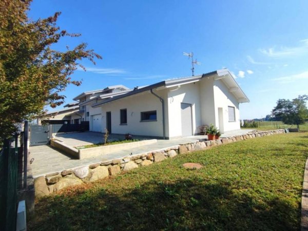 casa indipendente in vendita a Ponte San Pietro
