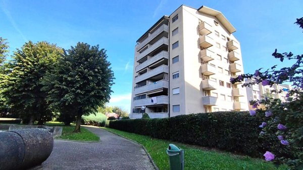 appartamento in vendita a Ponte San Pietro in zona Locate