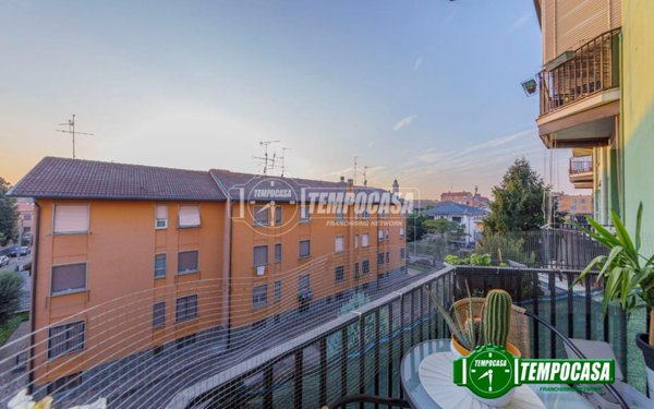 appartamento in vendita a Ponte San Pietro in zona Locate