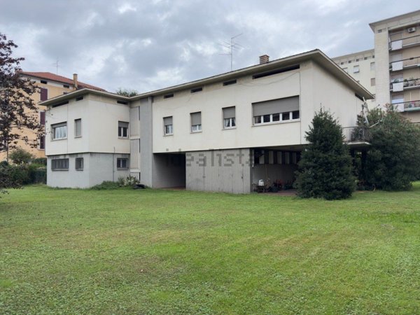 casa indipendente in vendita a Ponte San Pietro