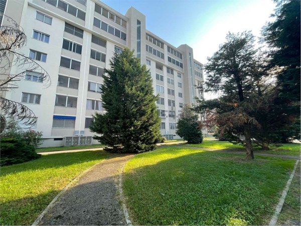 appartamento in vendita a Ponte San Pietro in zona Locate