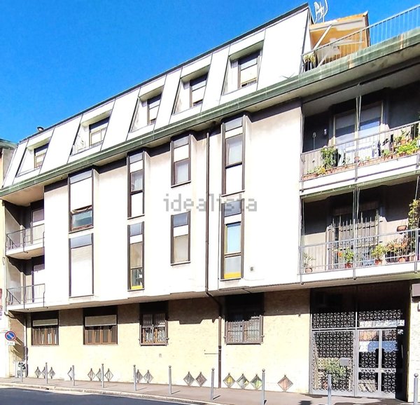 appartamento in vendita a Ponte San Pietro in zona Locate