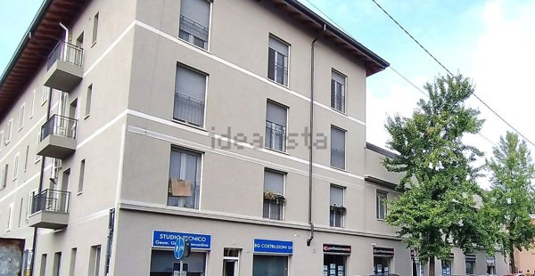 appartamento in vendita a Ponte San Pietro in zona Locate