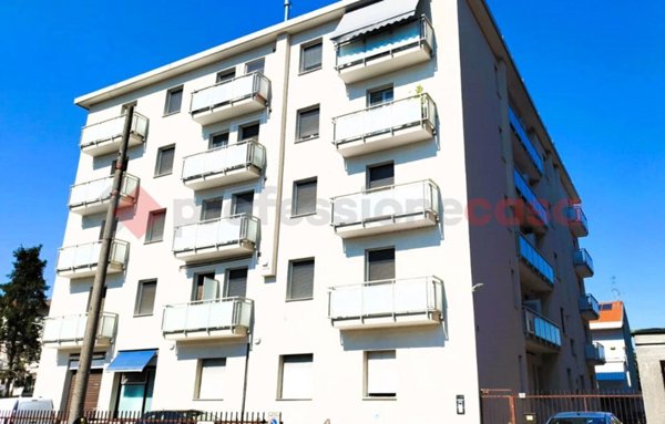 appartamento in vendita a Ponte San Pietro in zona Locate