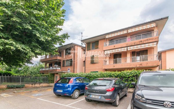 appartamento in vendita a Ponte San Pietro in zona Locate