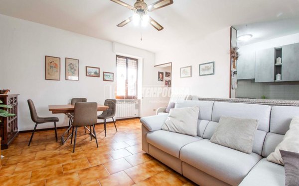 appartamento in vendita a Ponte San Pietro in zona Locate