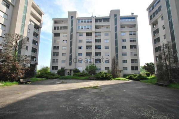 appartamento in vendita a Ponte San Pietro in zona Locate