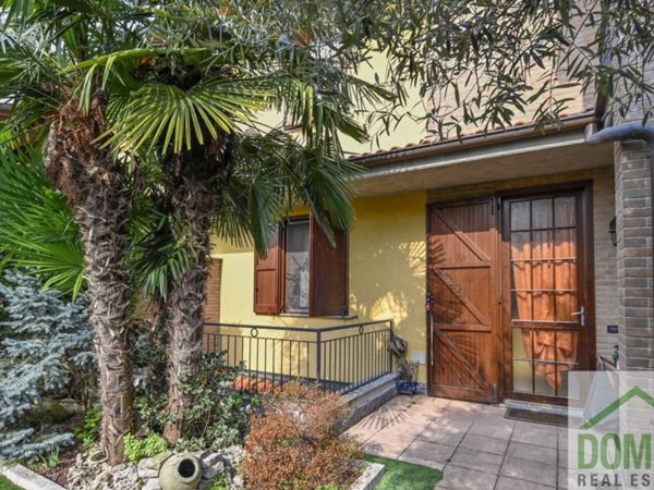 appartamento in vendita a Ponte San Pietro in zona Locate