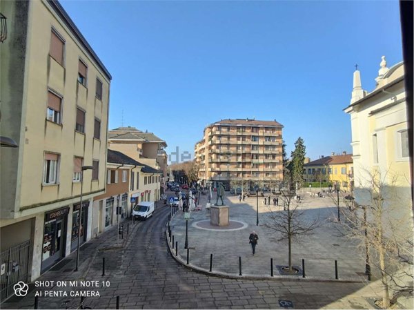 appartamento in vendita a Ponte San Pietro in zona Locate