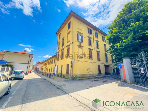 appartamento in vendita a Ponte San Pietro in zona Locate