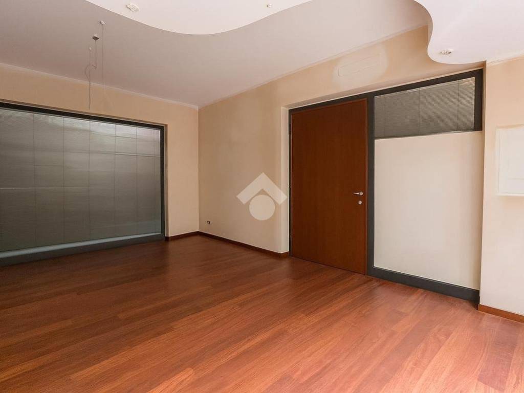 ufficio in vendita a Ponte San Pietro