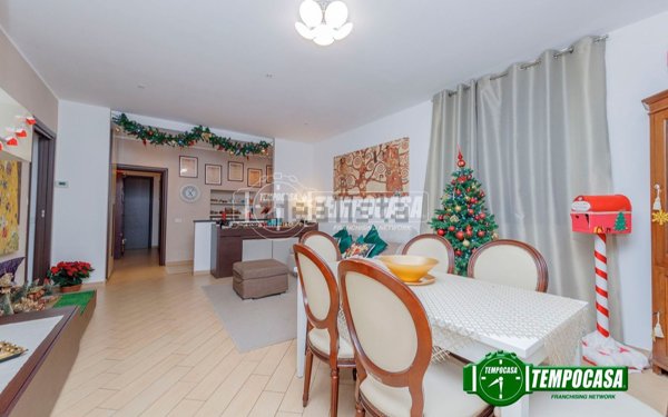 appartamento in vendita a Ponte San Pietro in zona Locate